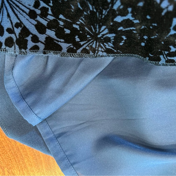 Boden Navy and black floral skirt - Picture 7 of 13